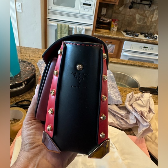 Michael Kors Manhattan Small Color Block Messenger Bag - Picture 5 of 14